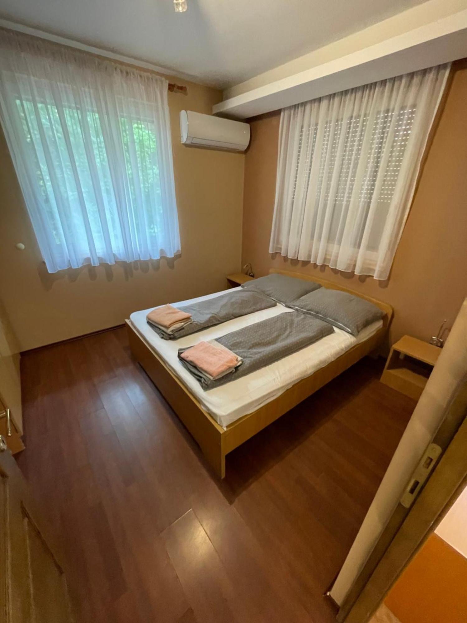 Happy Sun Medences Apartman Siófok Exteriér fotografie