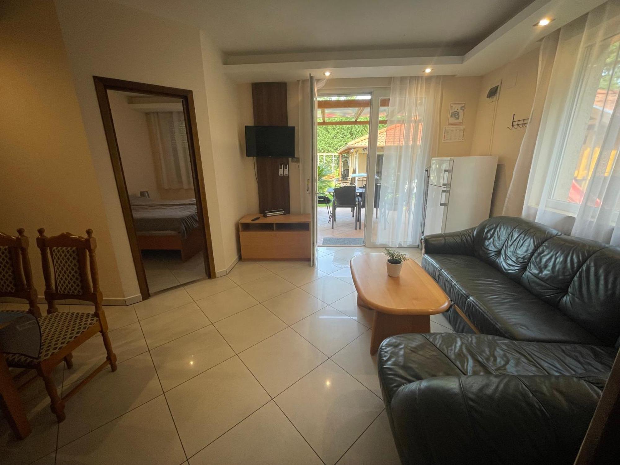 Happy Sun Medences Apartman Siófok Exteriér fotografie
