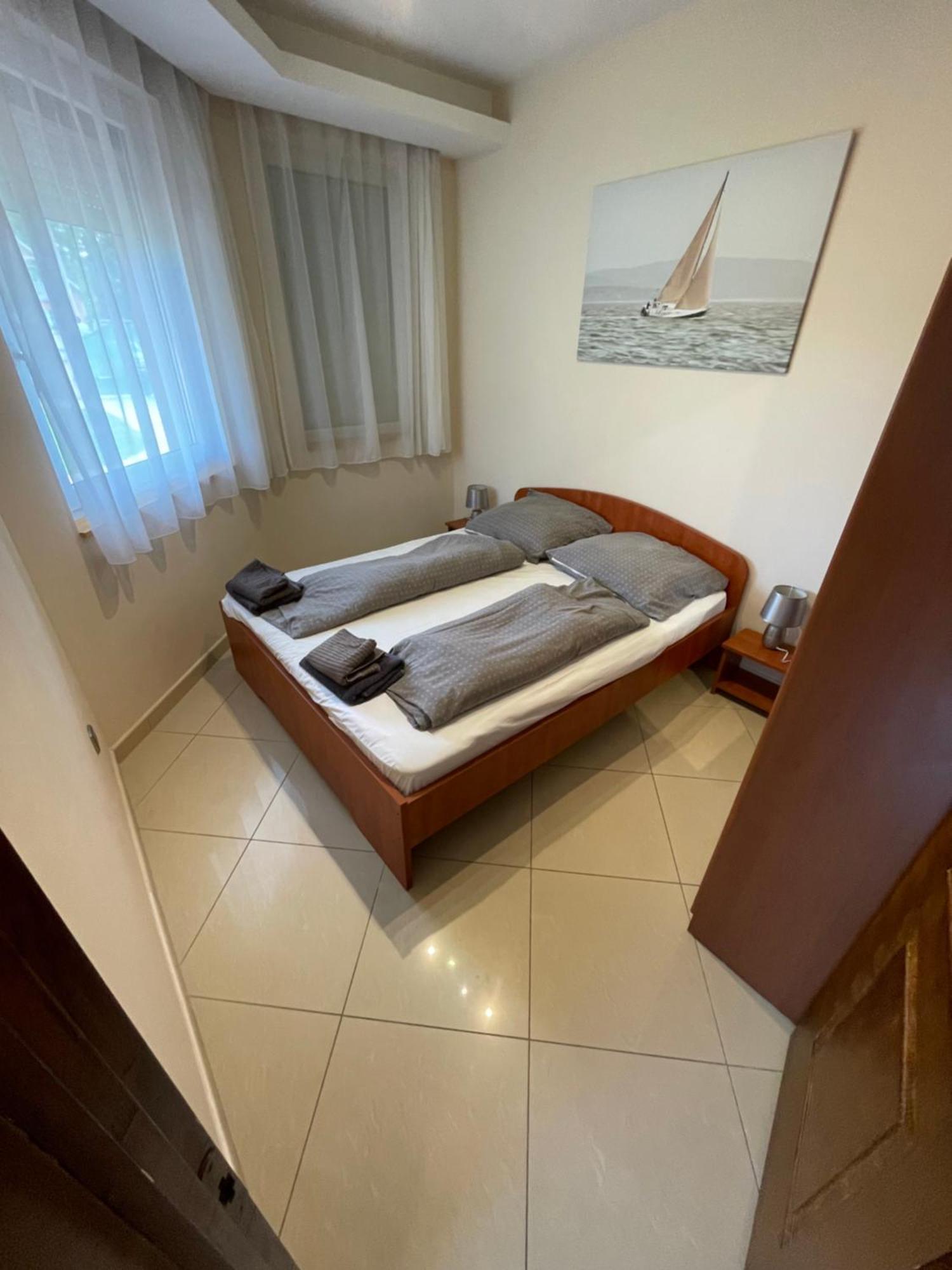 Happy Sun Medences Apartman Siófok Exteriér fotografie